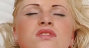 clip sex việt hay Chơi xúc xắc thô và phim sex u70 thực hành các vị trí Nye để đụ.